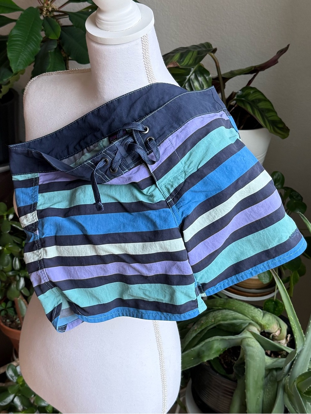 Patagonia Striped Blue & Teal Women’s Drawstring Board Shorts